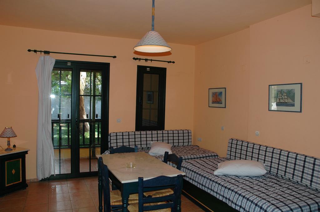 Hotel Ledra Marathókampos Zimmer foto