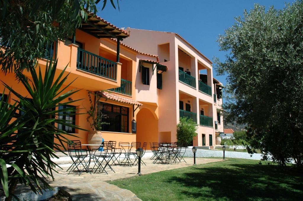 Hotel Ledra Marathókampos Exterior foto